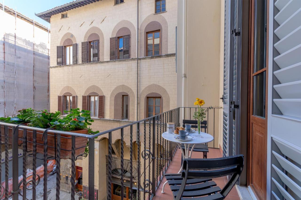 Condotta 10 Firenze Esterno foto